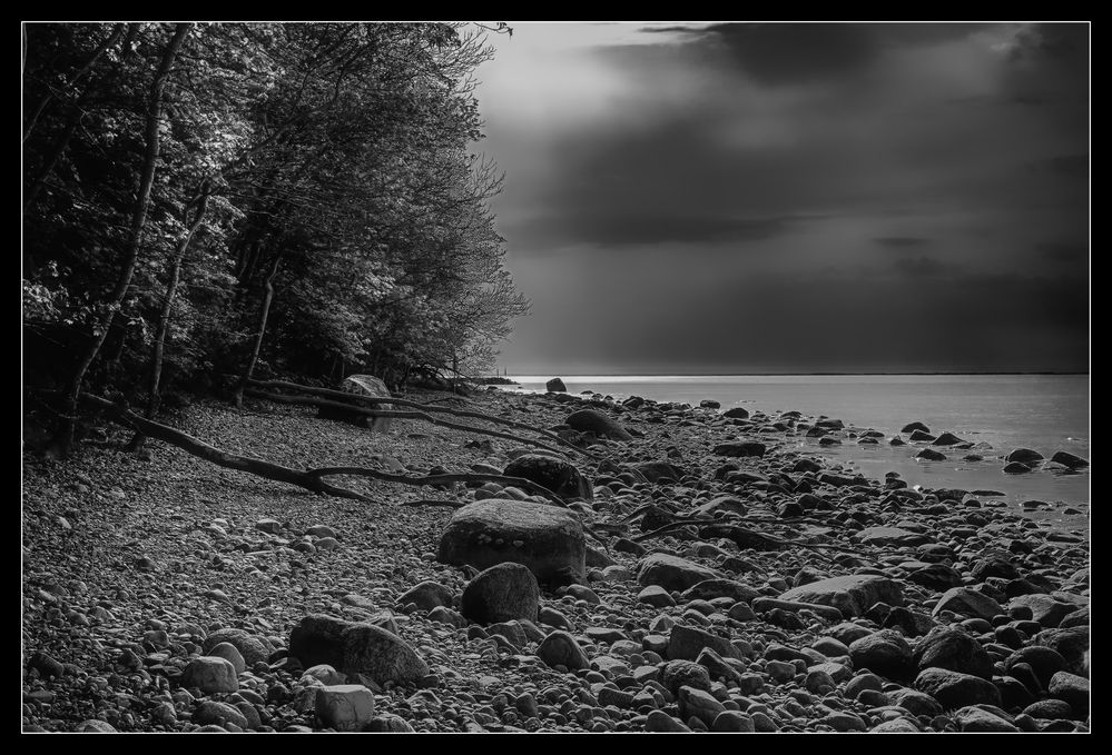 steiniger Strand