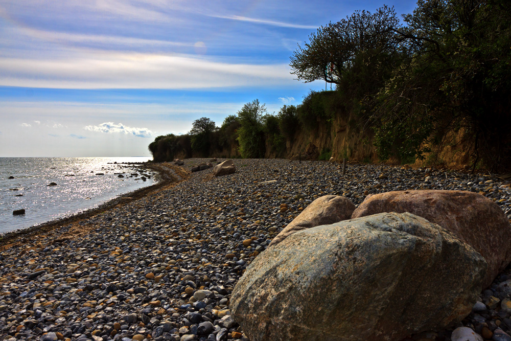 steiniger Strand