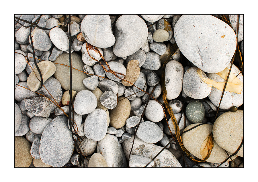 Steiniger Strand im Burren
