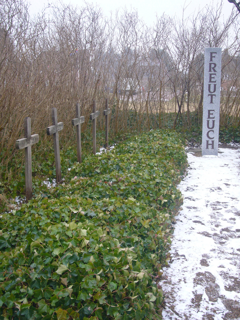 Steininschrift stammt von den Erben?