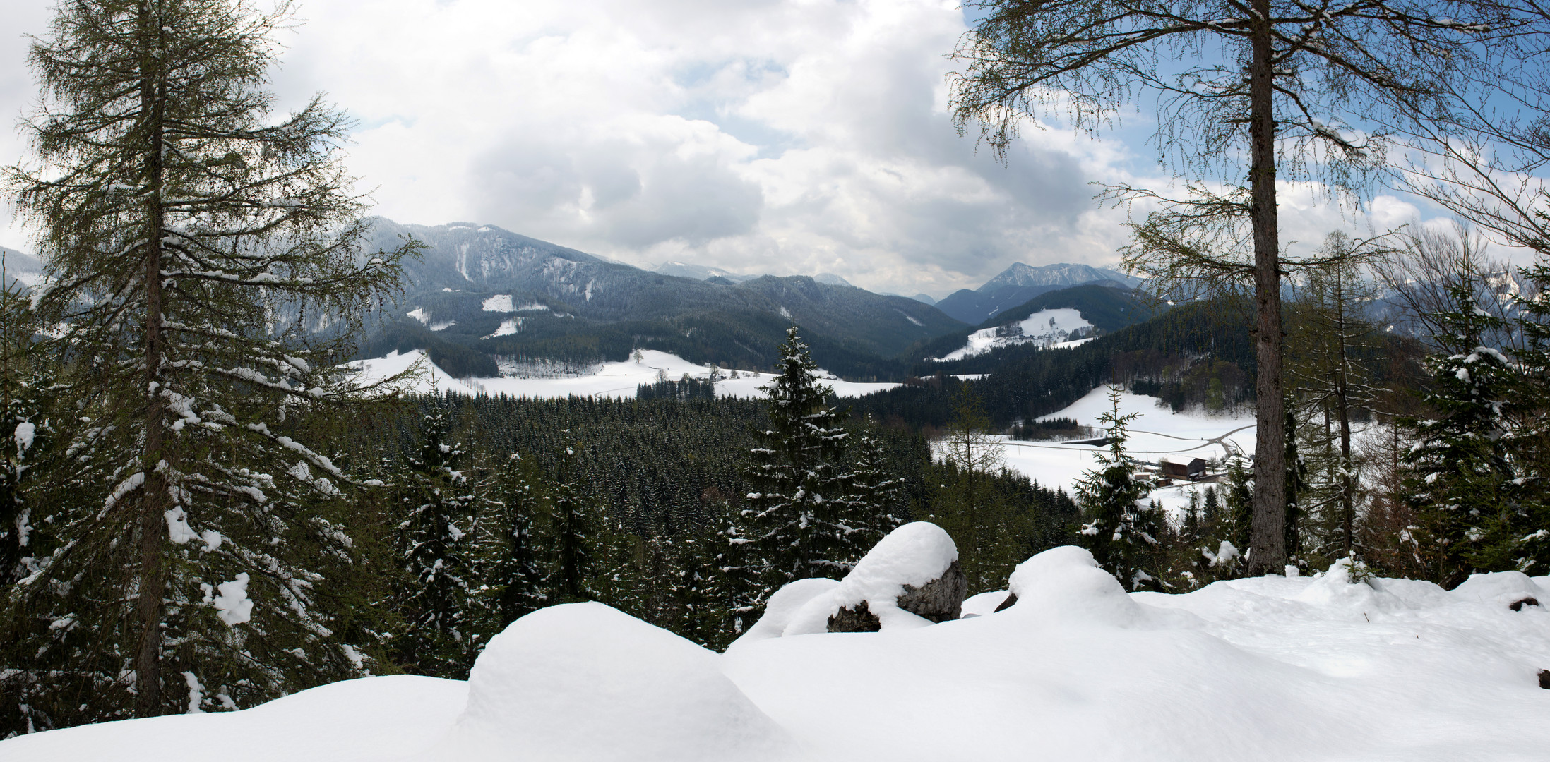 Steinkogelblick auf die Hochreith Almen