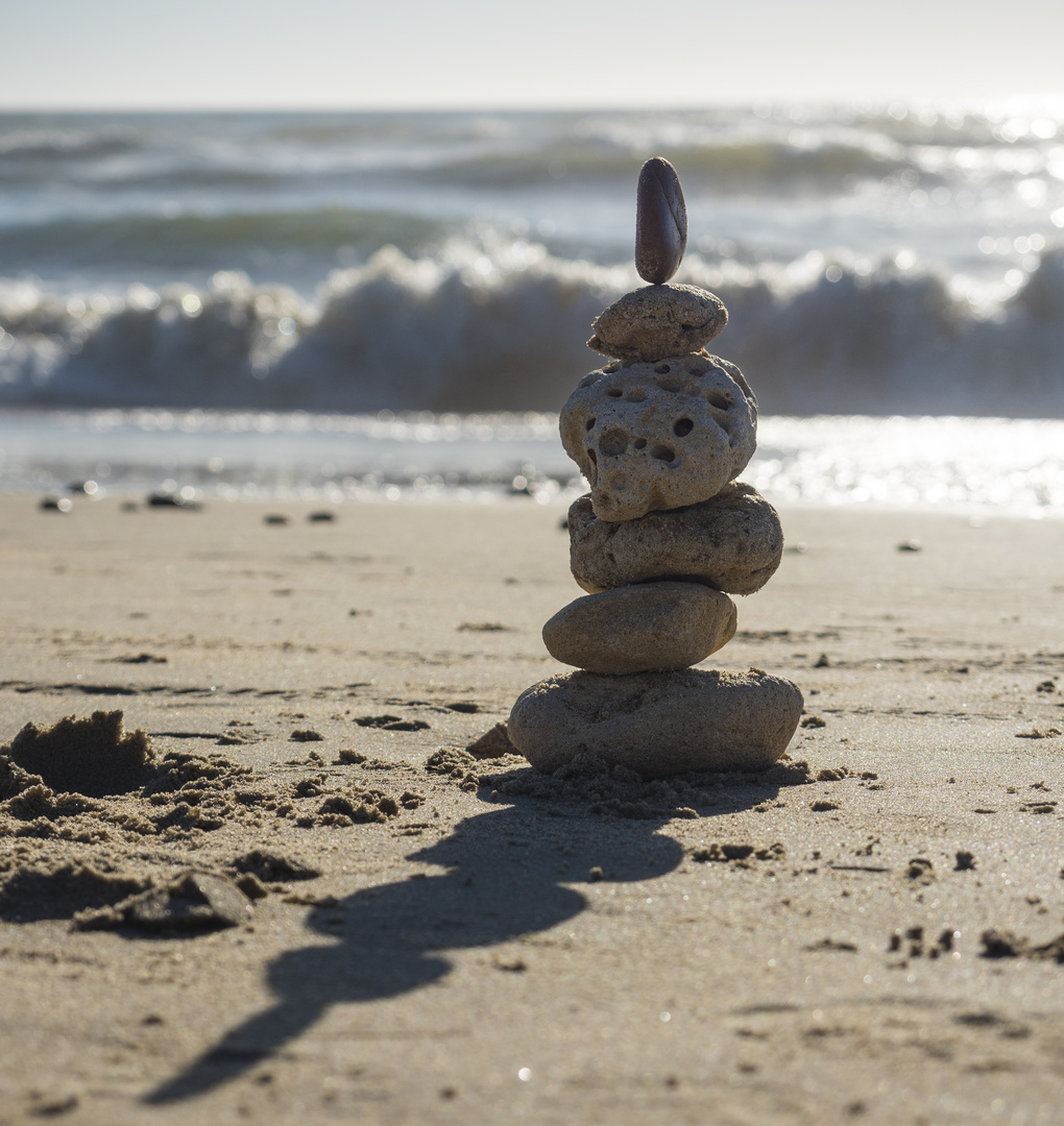 Steinkunst am Meer