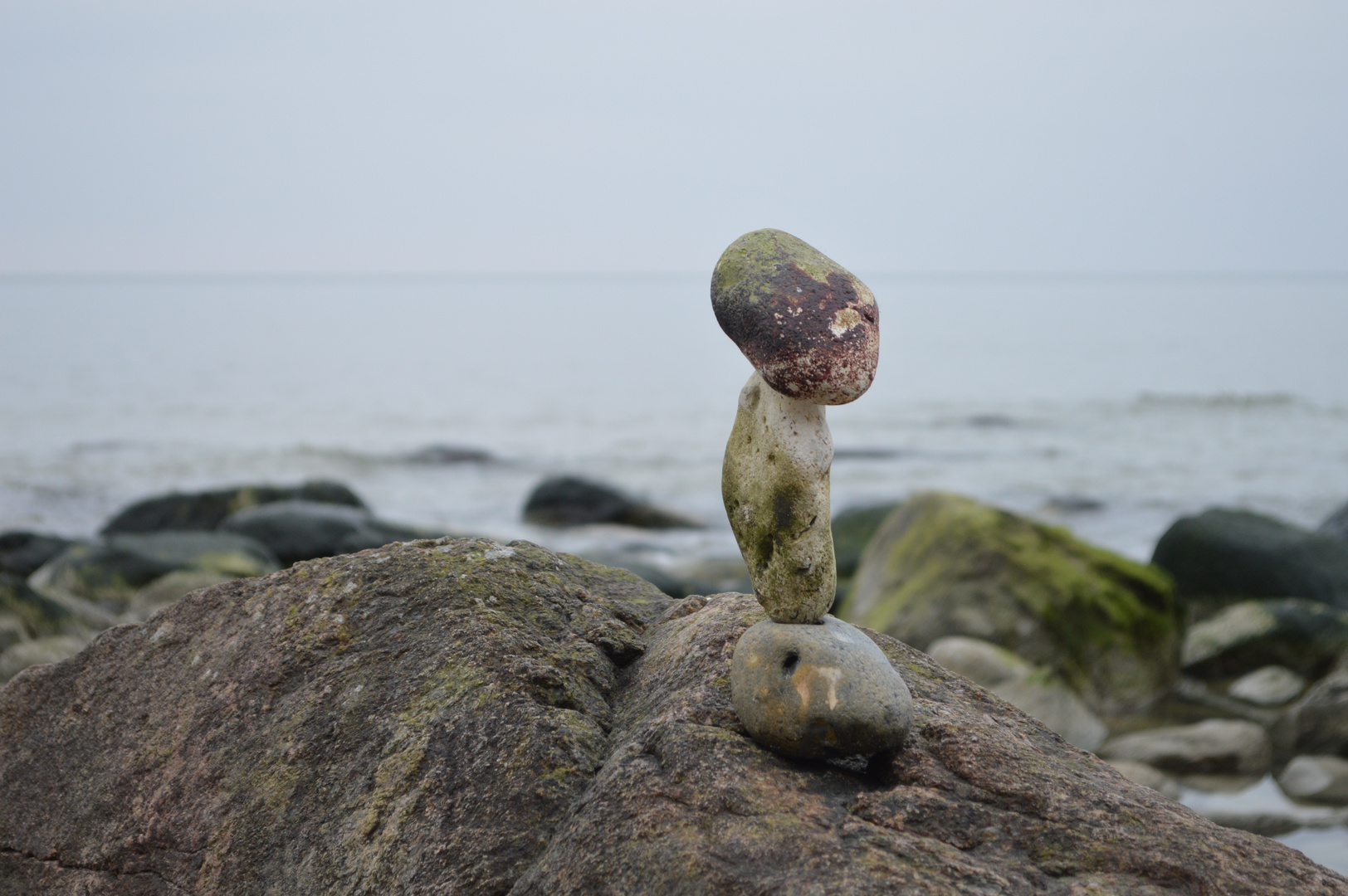 Steinmännchen am Strand auf Wittow / Rügen 