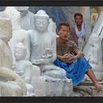 Steinmetze in Mandalay