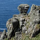 Steinmonument an der Küste von Cornwall