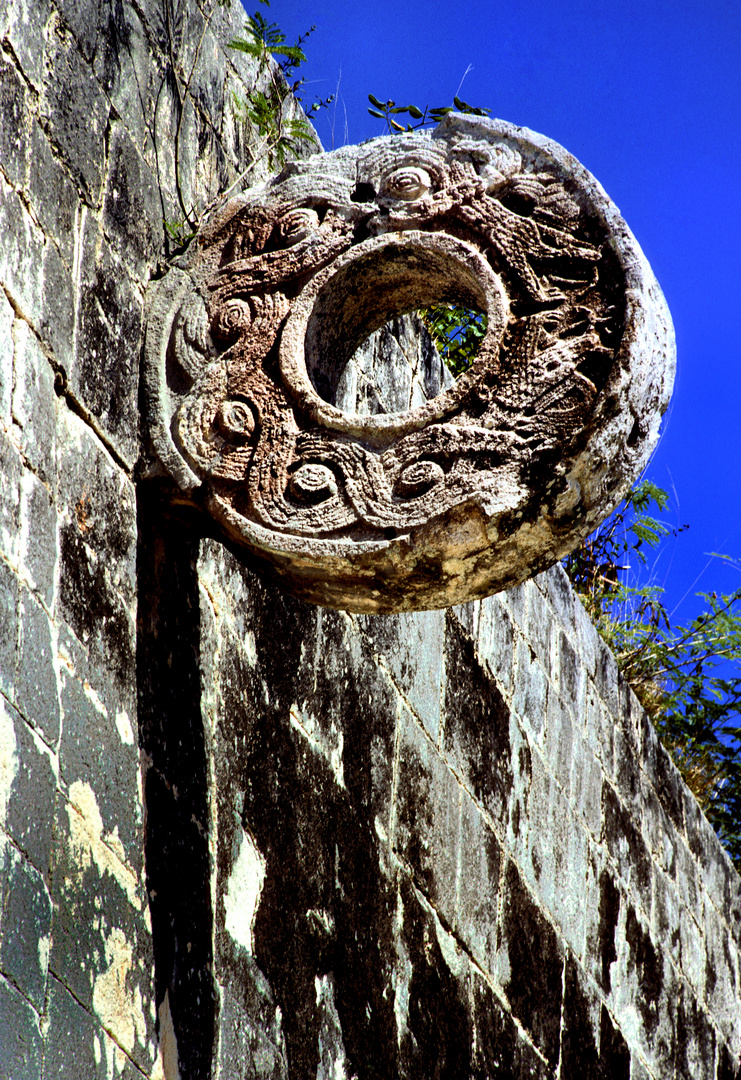 Steinring am Ballspielplatz in Chichén Itza