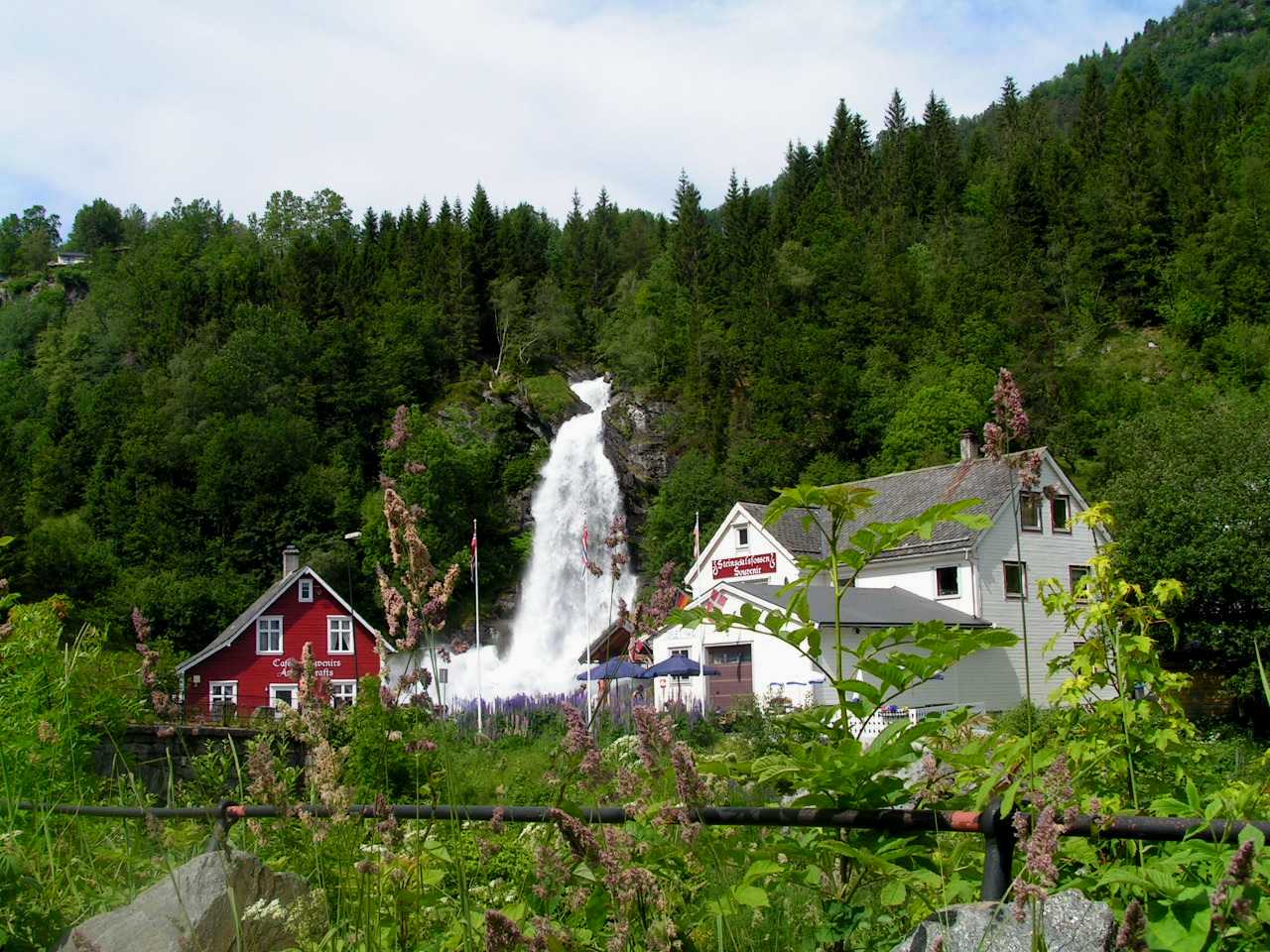 Steinsdalsfossen