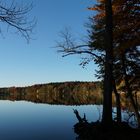 Steinsee im Herbst mit Ungeheuer