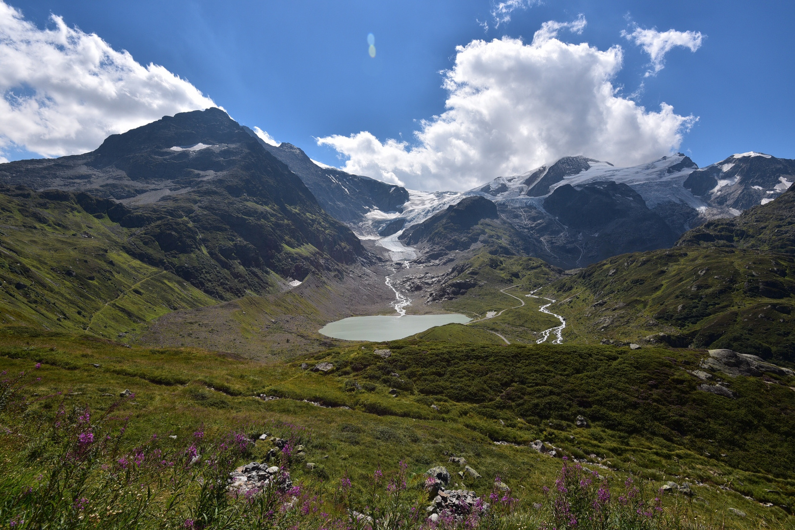 Steinsee mit Sustenhorn und Steingletscher