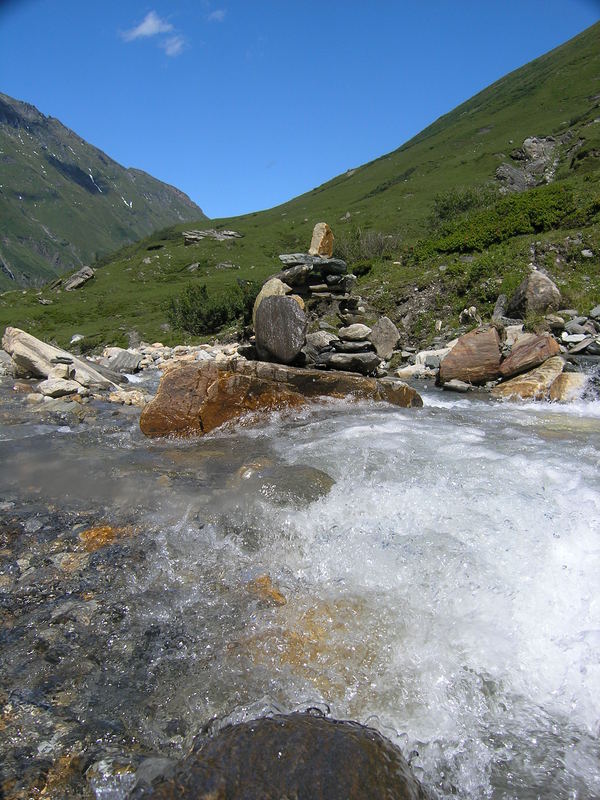 Steinträume im Gletscherwasser des Hocharn...