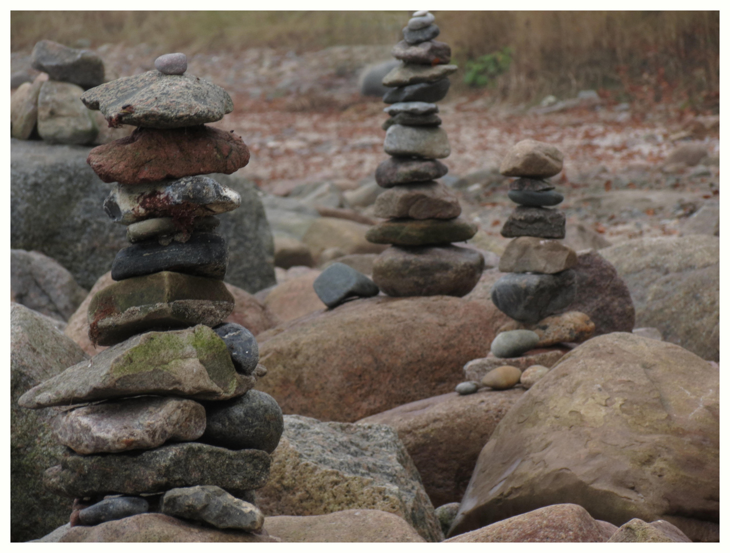 Steintürme an der Ostsee