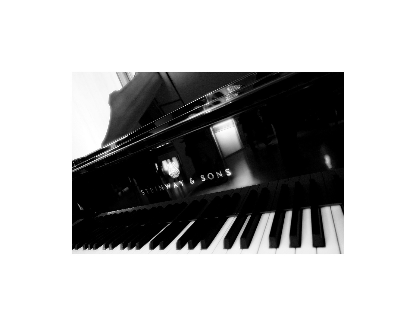 STEINWAY 