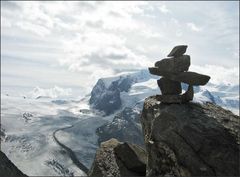 Steinzeichen über'm Gornergletscher