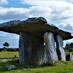 steinzeitlich: Poulnabrone Dolmen. Irland 2018