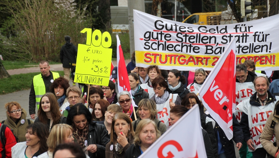 STELLEN versus BAU-STELLEN Stgt Demozug K21 meets Warnstreik März14