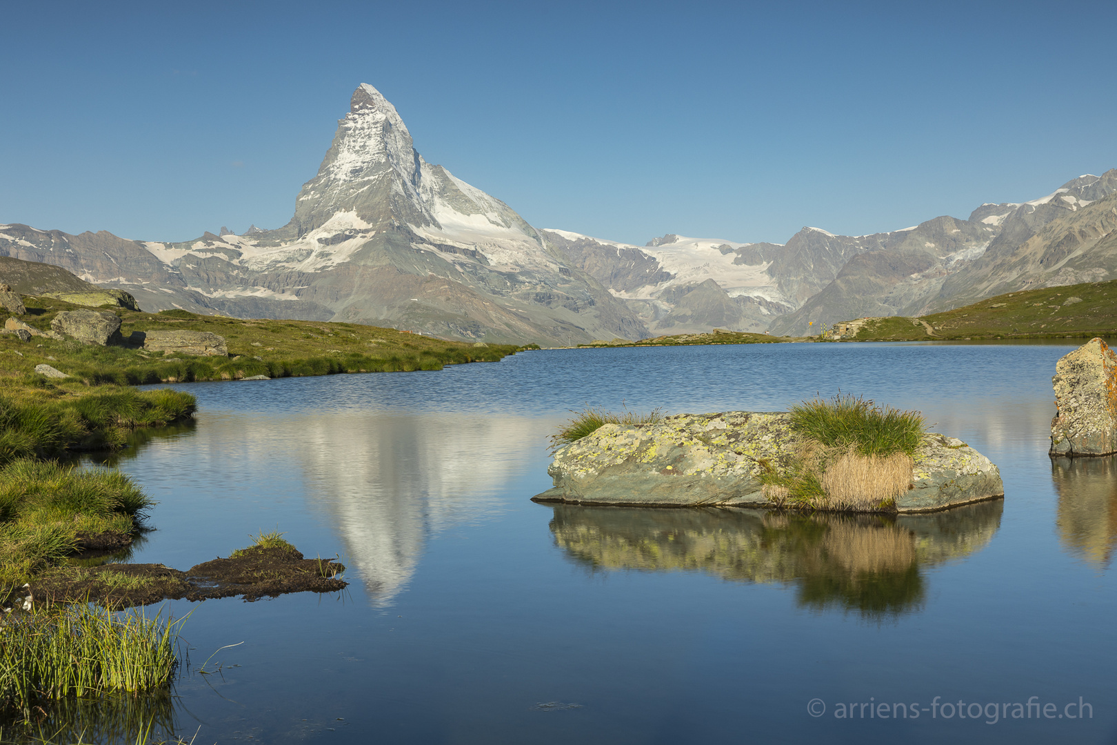 Stellisee im ersten Morgenlicht