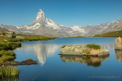 Stellisee im ersten Morgenlicht