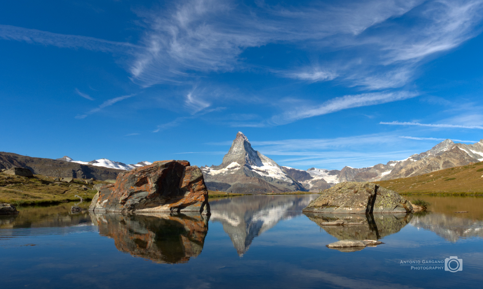 Stellisee mit Sicht auf das Matterhorn - Wallis - Schweiz