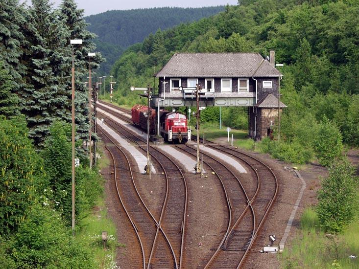 Stellwerk im Grünen