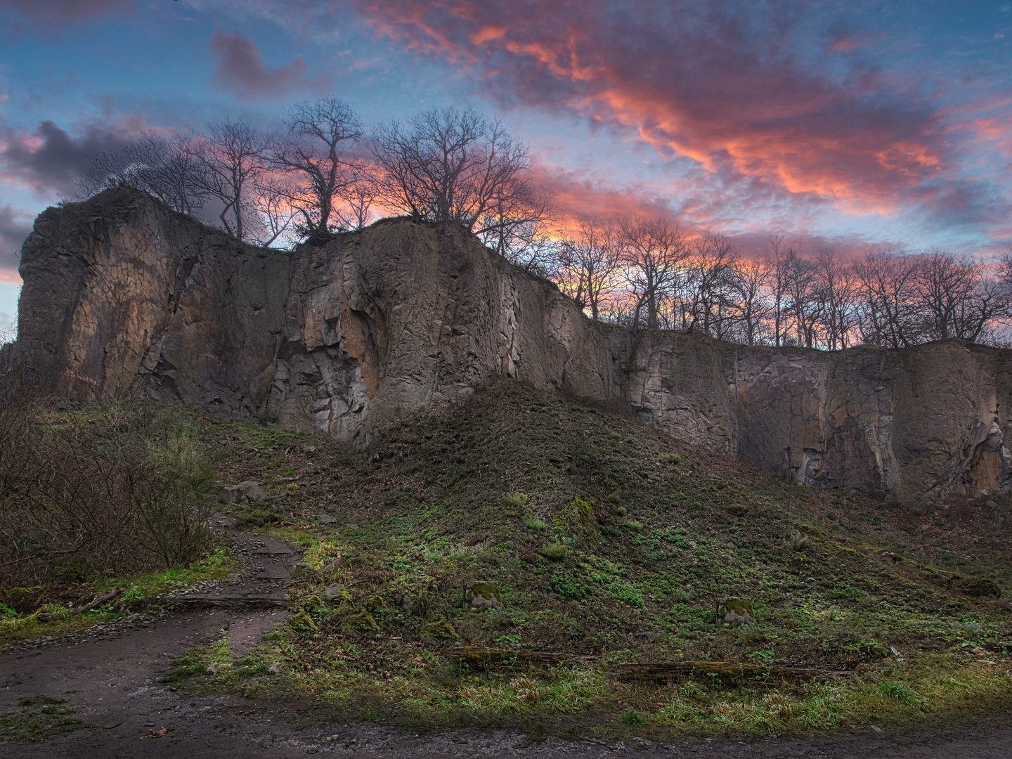 Stenzelberg im Siebengebirge - mystisch-