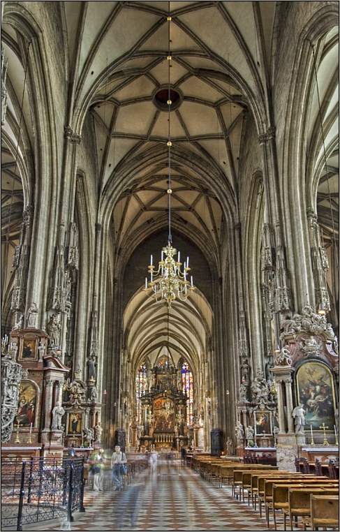 stephansdom - kirchenschiff