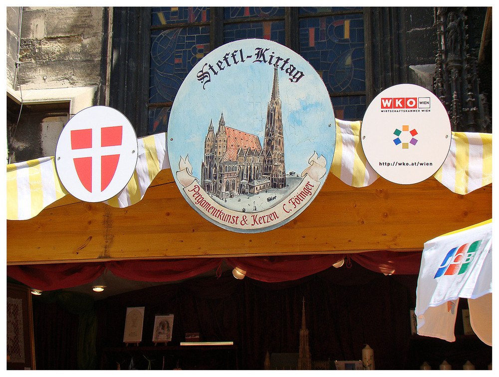 Stephansplatz in wien - kirtag (kirchtag) zum gleichen zeitpunkt wird das stadtfest