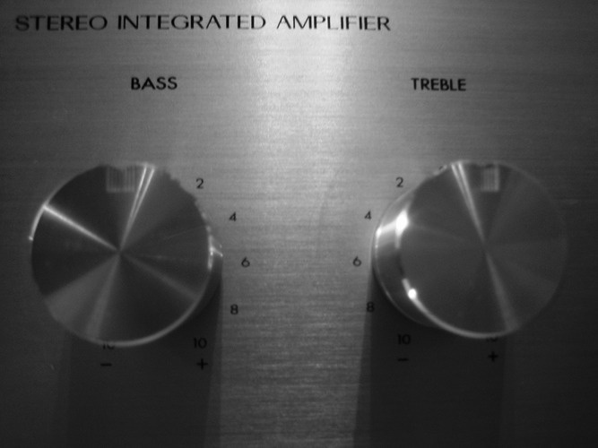 stereo integrated amplifier