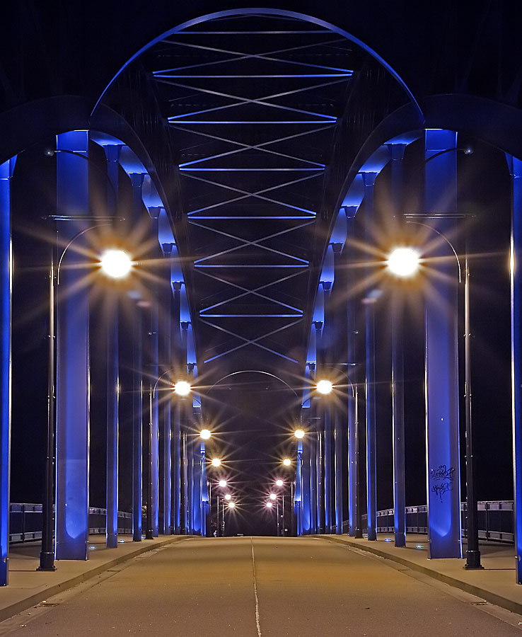 Sternbrücke bei Nacht