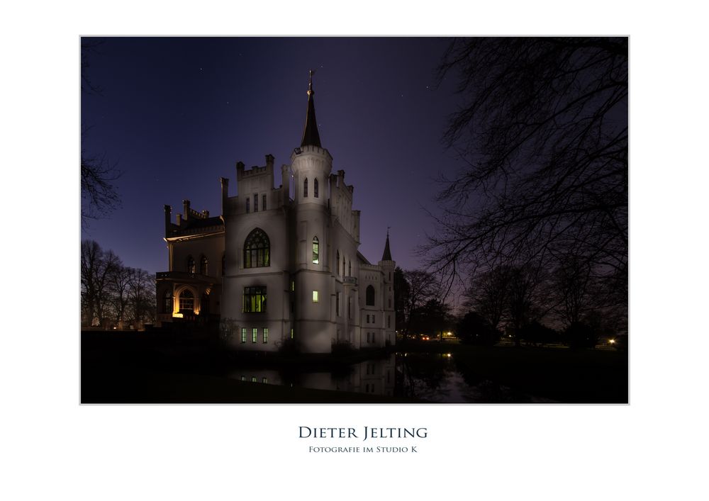 Sterne über Schloss Evenburg