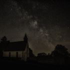 Sternenhimmel über alter Kirche Gruorn