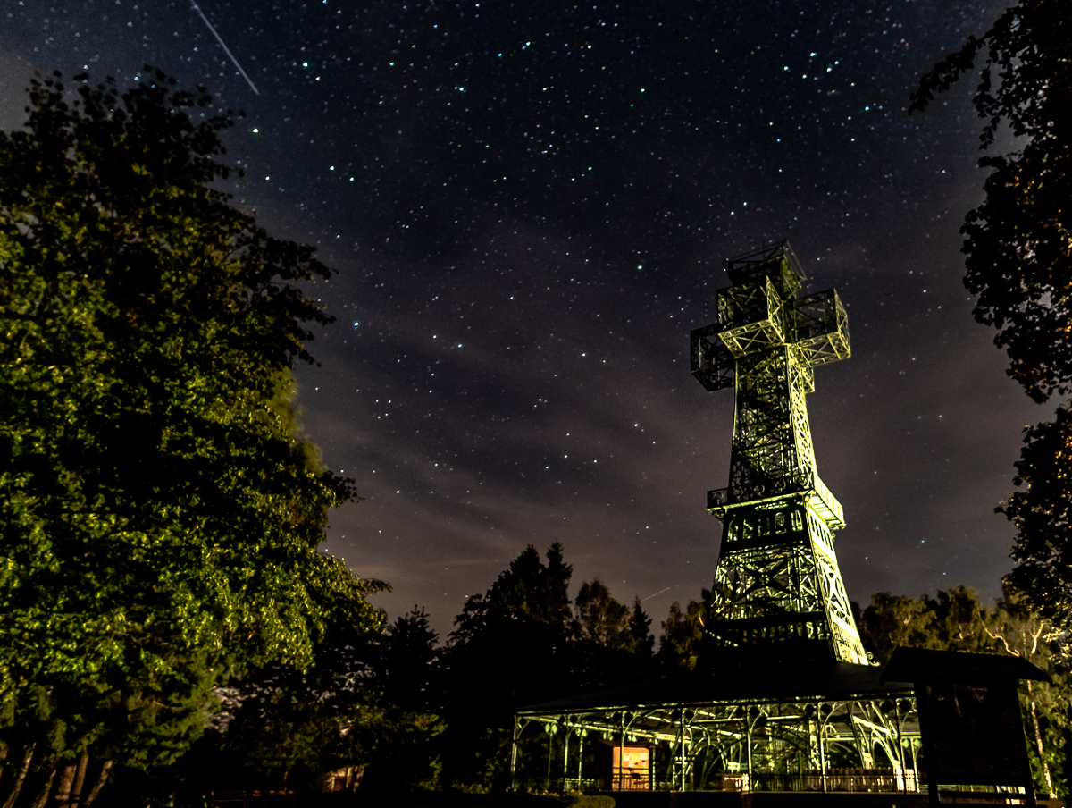 Sternenhimmel über dem Josephskreuz