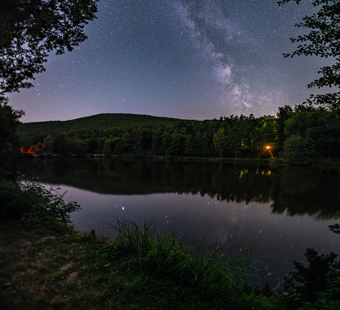 Sternennacht am See