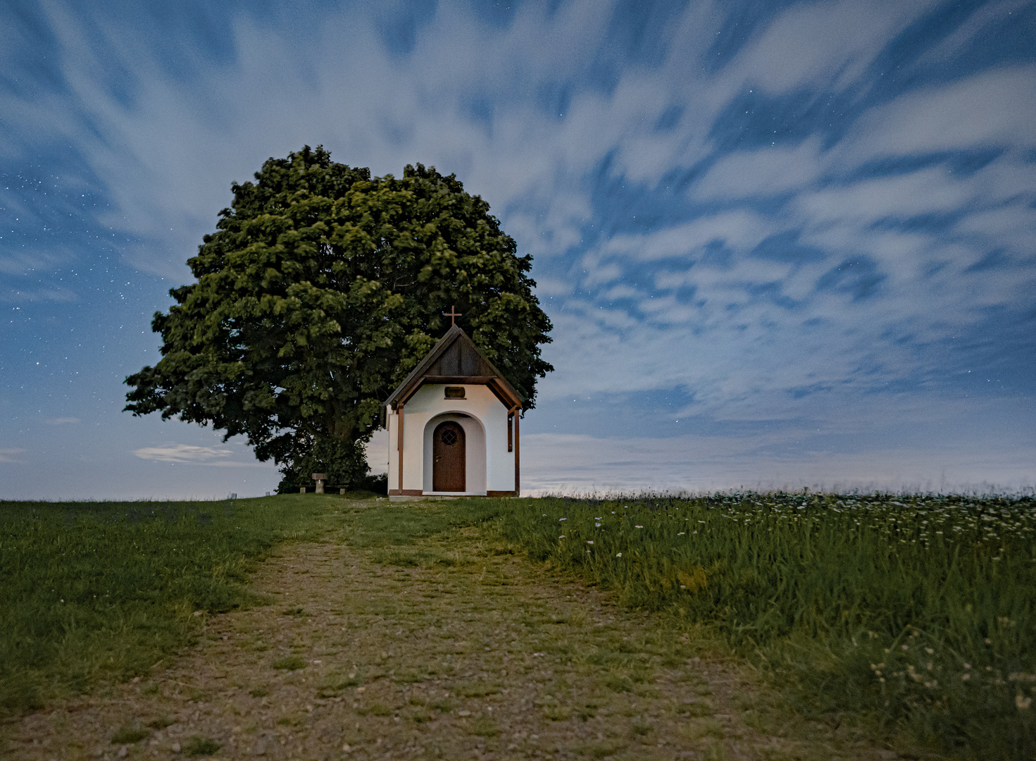 Sternennacht über Dreifaltigkeitskapelle die 2.