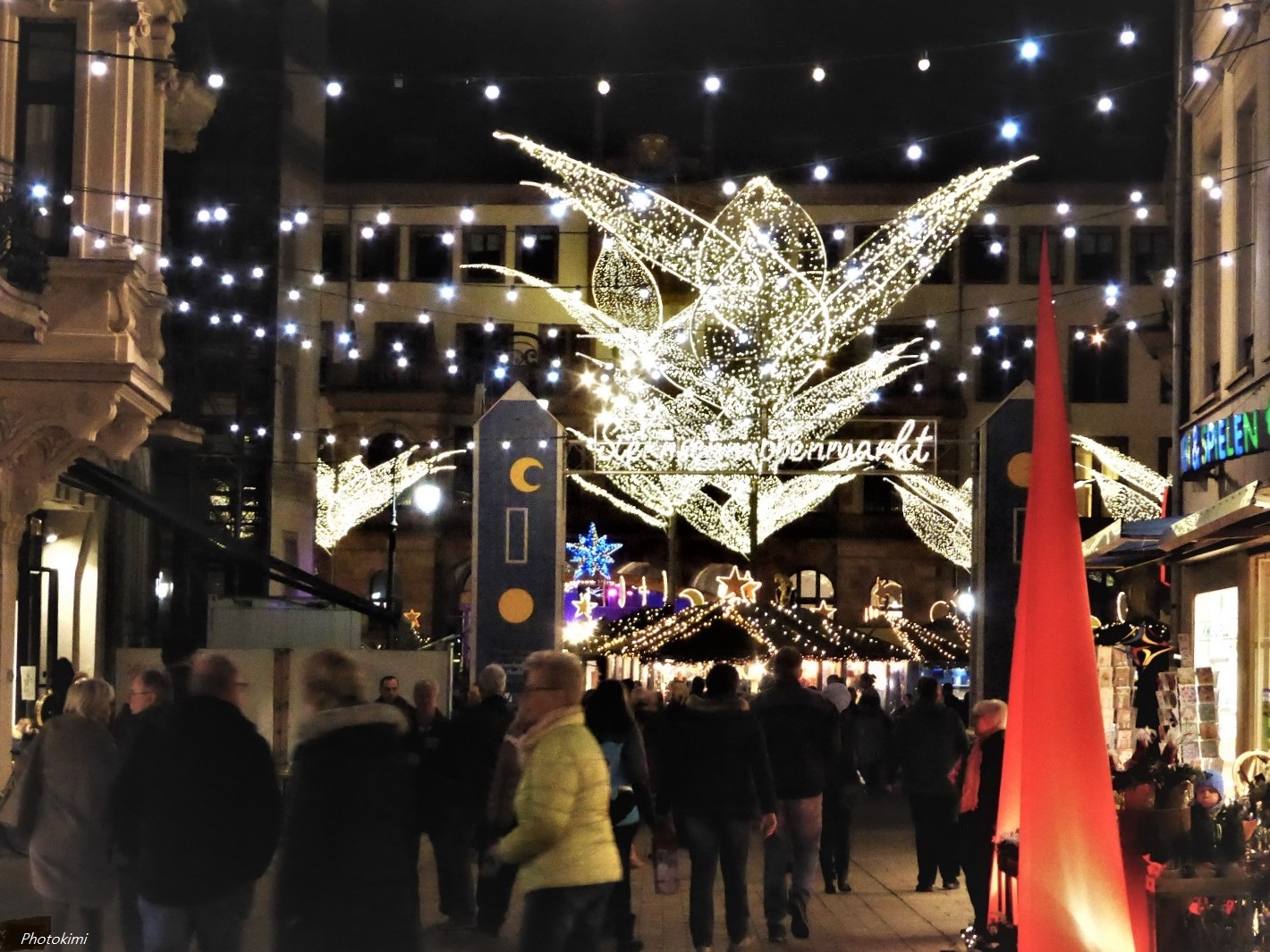 Sternschnuppenmarkt in Wiesbaden (VIII)