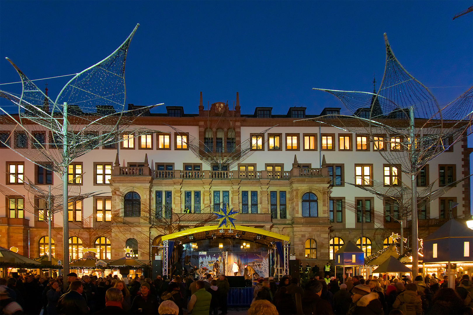 Sternschnuppenmarkt vor Eröffnung