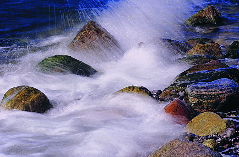 Stetes Wasser formt den Stein... von  Klaus Ender