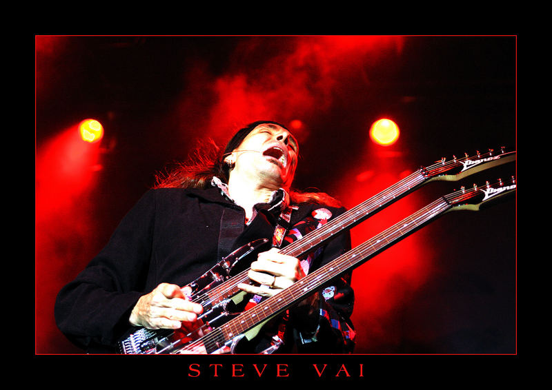 STEVE VAI.............