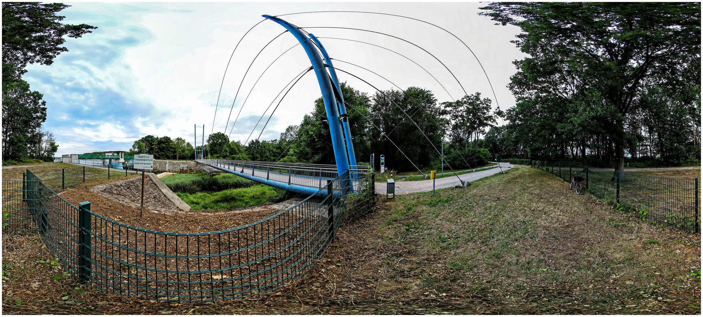 Steverbrücke für Fußgänger und Radfahrer...