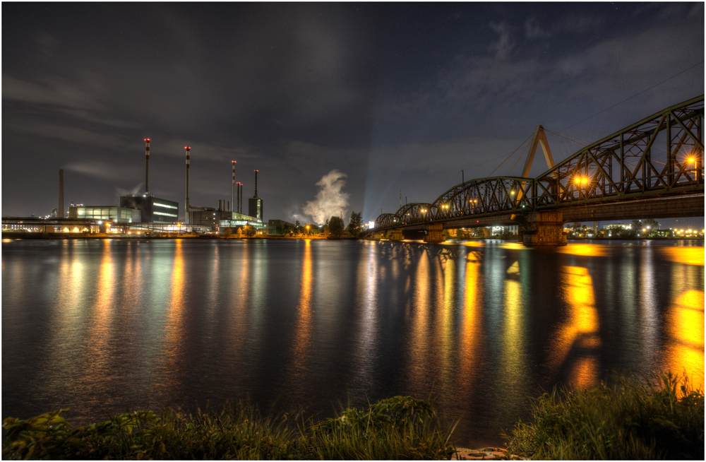 Steyreggerbrücke mit Voest