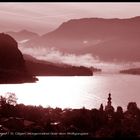 St.Gilgen: Morgennebel über dem Wolfgangsee