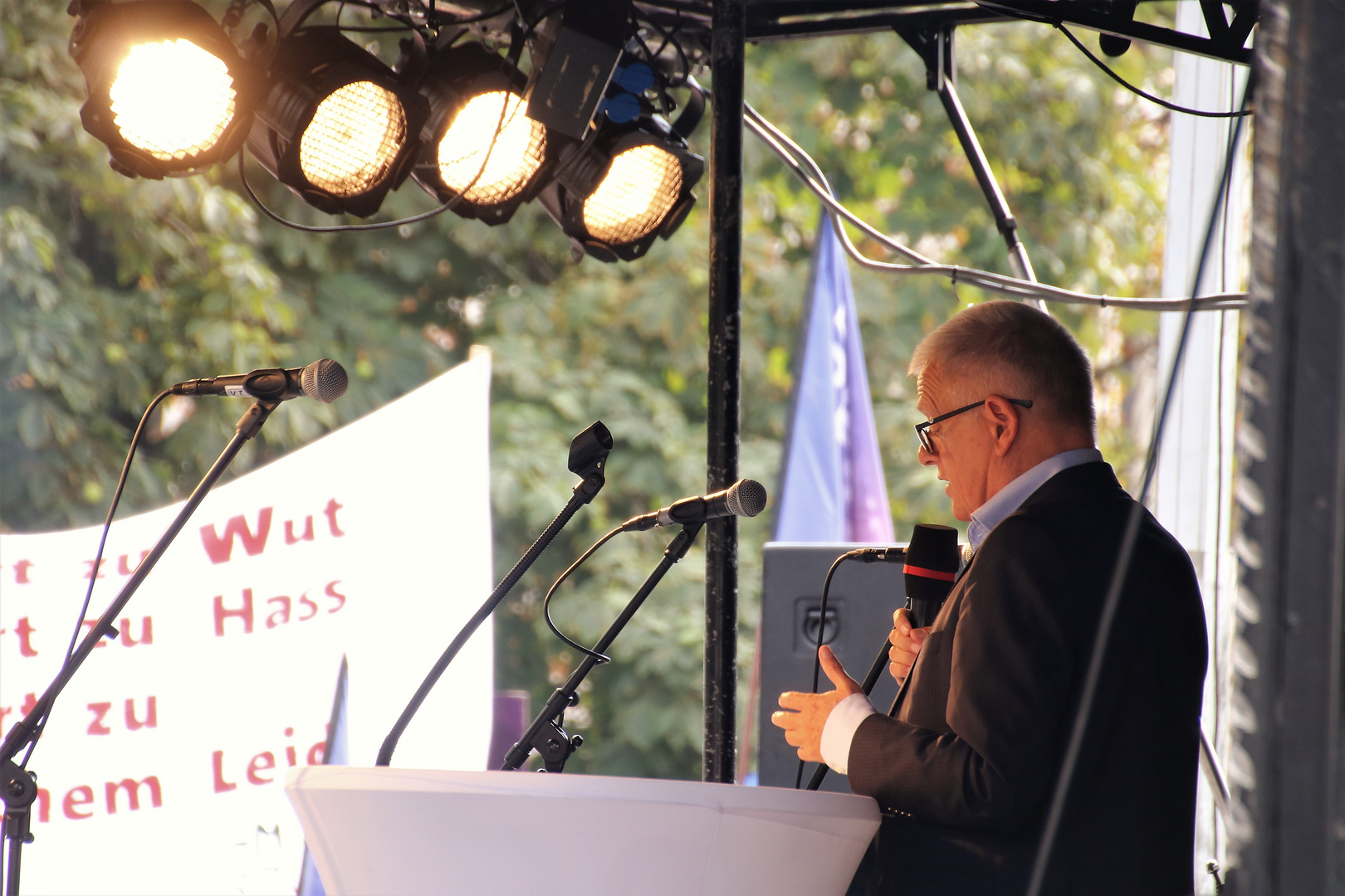 Stgt VIELFALT gegen RECHTS OBKuhn 14-09-18 Foto & Bild ... Stgt VIELFALT gegen RECHTS OBKuhn 14-09-18 Foto & Bild ...
