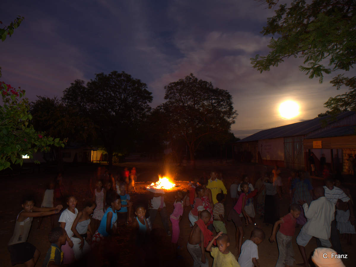 Stickbread Night in the Ombili Foundation Namiba