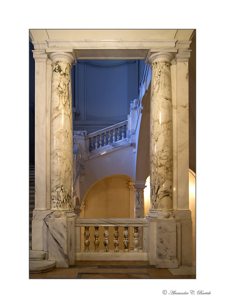 Stiegenaufgang im Völkerkundemuseum in der Hofburg