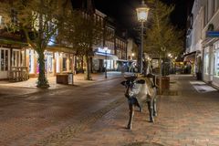 Stier mit Knabe