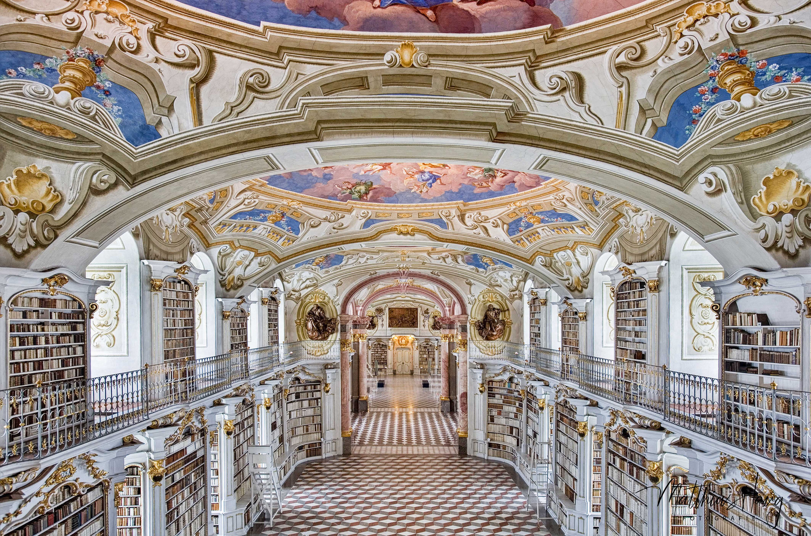 Stift Admont | Bibliothek II (Blick via Empore)