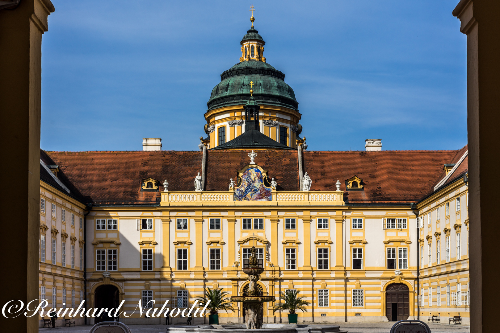 Stift Melk Innenhof