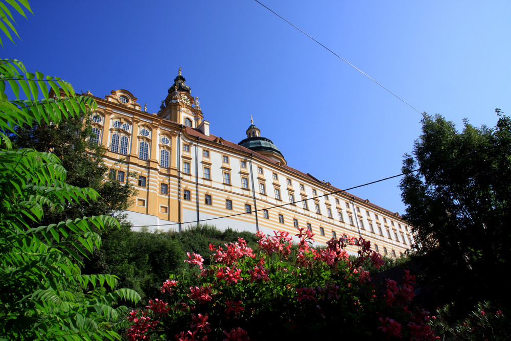 Stift Melk - Seitenansicht