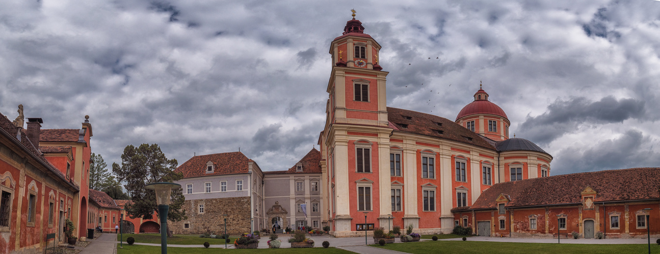 Stift Pöllau Inside (Steiermark)