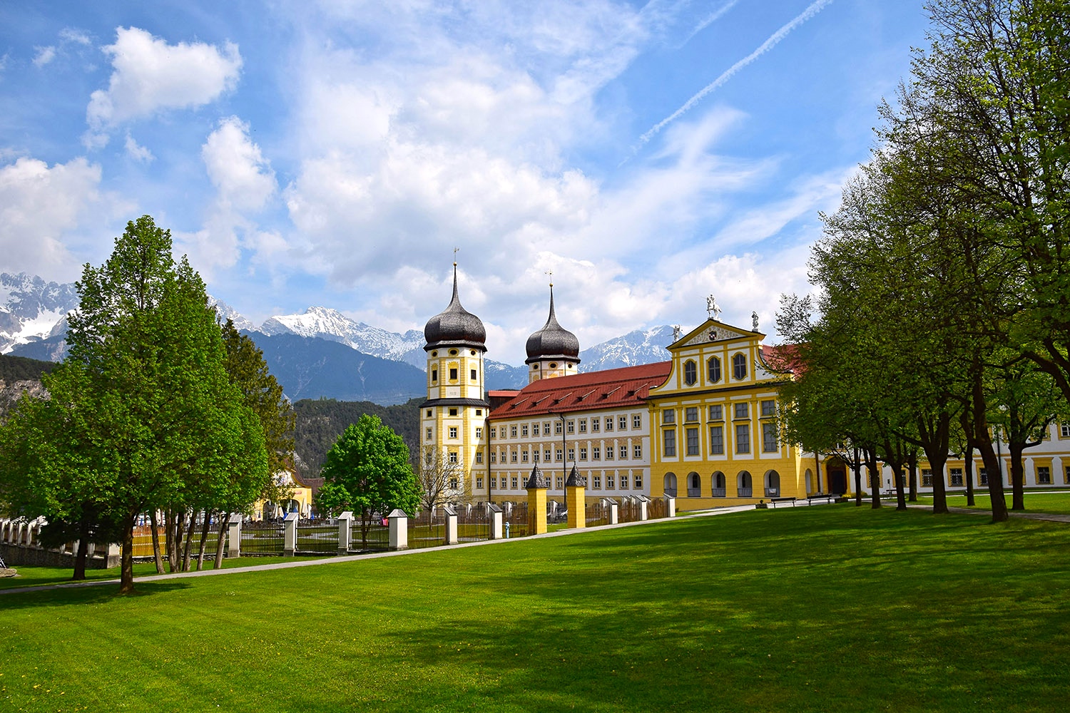 Stift Stams Foto & Bild | tirol, world, kirche Bilder auf fotocommunity