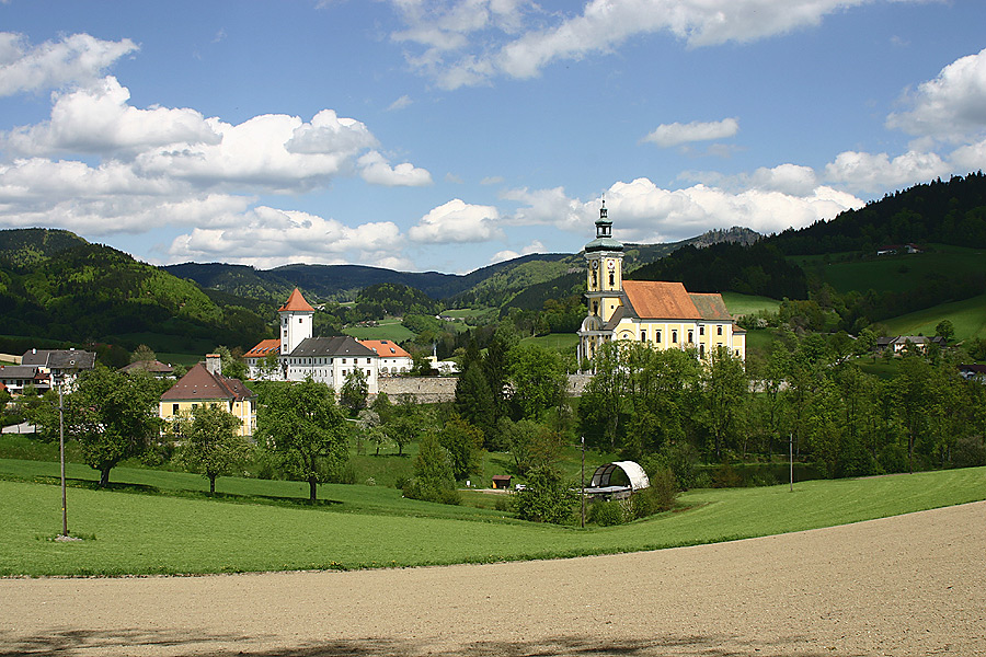 Stift Waldhausen im Strudengau Foto & Bild landschaft